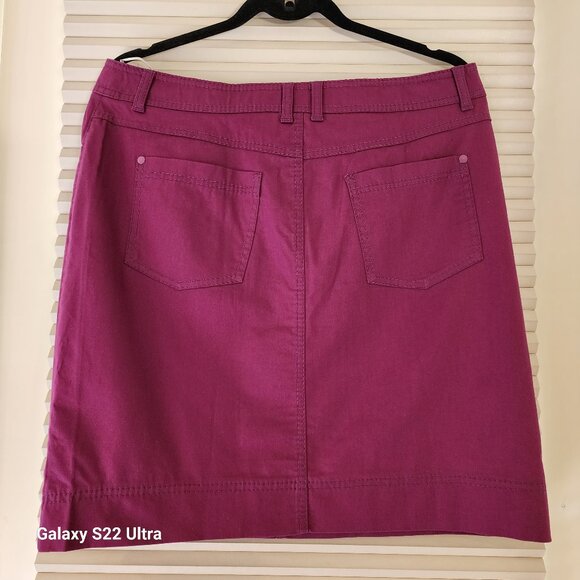 Skirt - Picture 2 of 5